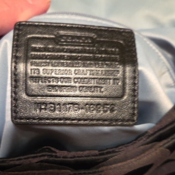 Coach Kristen Black and Brown Shoulder Bag, Removable Strap, 2 Hangtags - Picture 10 of 12